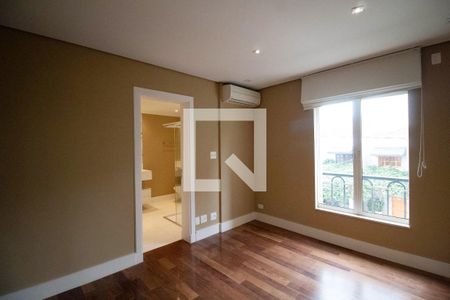 Apartamento à venda com 385m², 6 quartos e 6 vagasSuíte 2