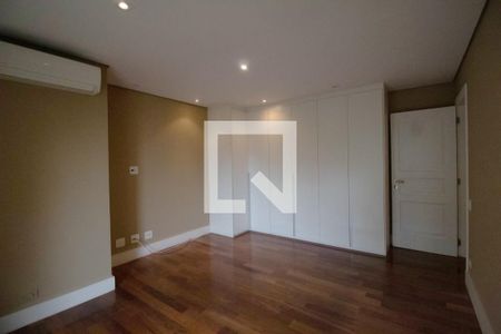 Apartamento à venda com 385m², 6 quartos e 6 vagasSuíte 4