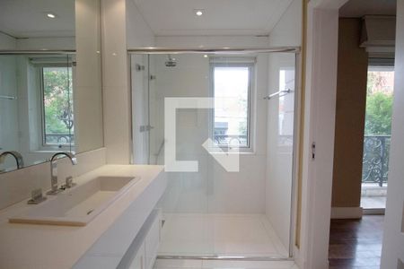 Apartamento à venda com 385m², 6 quartos e 6 vagasBanheiro da Suíte 3