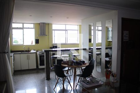 Sala de apartamento para alugar com 4 quartos, 200m² em Amazonas , Contagem