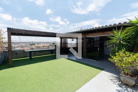 Apartamento à venda com 200m², 3 quartos e 3 vagasCobertura