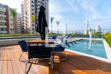 Studio para alugar com 37m², 1 quarto e 1 vaga Studio para alugar com 37m², 1 quarto e 1 vagaÁrea comum - Piscina