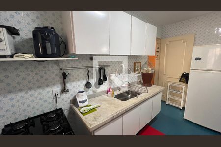 Apartamento à venda com 97m², 2 quartos e 1 vaga Apartamento à venda com 97m², 2 quartos e 1 vagaCozinha