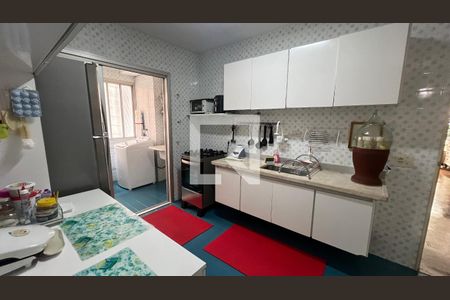 Apartamento à venda com 97m², 2 quartos e 1 vaga Apartamento à venda com 97m², 2 quartos e 1 vagaCozinha