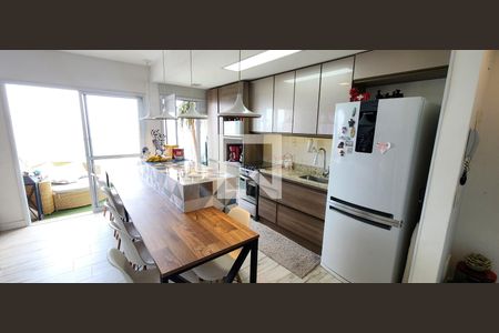 Apartamento para alugar com 93m², 2 quartos e 2 vagas Apartamento para alugar com 93m², 2 quartos e 2 vagasCozinha
