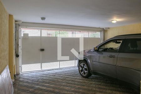 Casa à venda com 212m², 3 quartos e 2 vagas Casa à venda com 212m², 3 quartos e 2 vagasGaragem