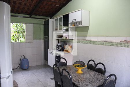 Casa à venda com 173m², 3 quartos e 2 vagasCozinha