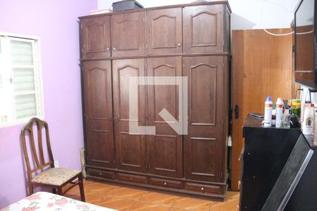 Casa à venda com 173m², 3 quartos e 2 vagasQuarto 2