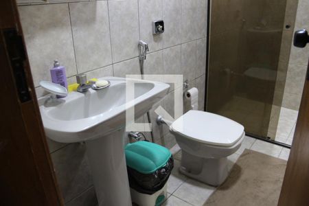 Banheiro de casa à venda com 3 quartos, 173m² em Pindorama, Belo Horizonte