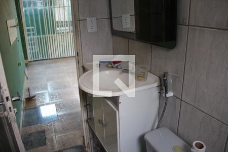 Casa à venda com 173m², 3 quartos e 2 vagasBanheiro de Serviço