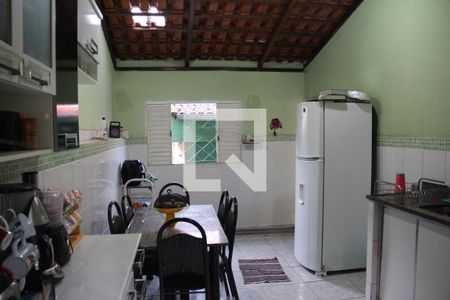 Casa à venda com 173m², 3 quartos e 2 vagasCozinha