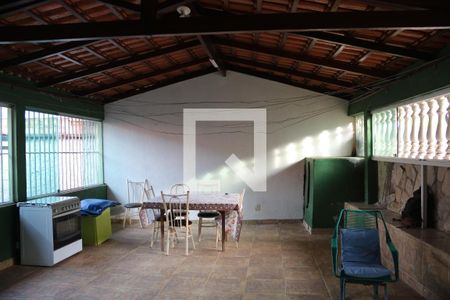 Casa à venda com 173m², 3 quartos e 2 vagasÁrea Externa