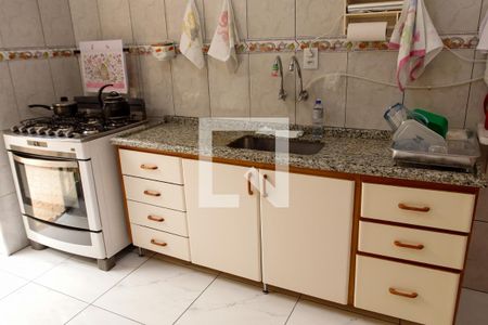 Casa à venda com 227m², 3 quartos e 4 vagas Casa à venda com 227m², 3 quartos e 4 vagasCozinha