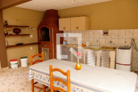 Casa à venda com 227m², 3 quartos e 4 vagas Casa à venda com 227m², 3 quartos e 4 vagasÁrea comum