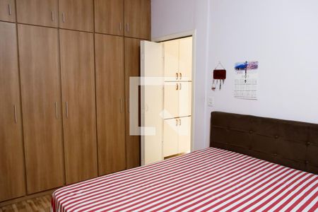 Casa à venda com 227m², 3 quartos e 4 vagas Casa à venda com 227m², 3 quartos e 4 vagasQuarto 3 - Suíte