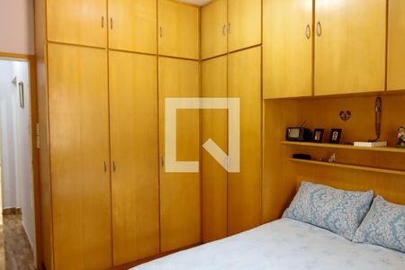 Casa à venda com 227m², 3 quartos e 4 vagas Casa à venda com 227m², 3 quartos e 4 vagasQuarto 2