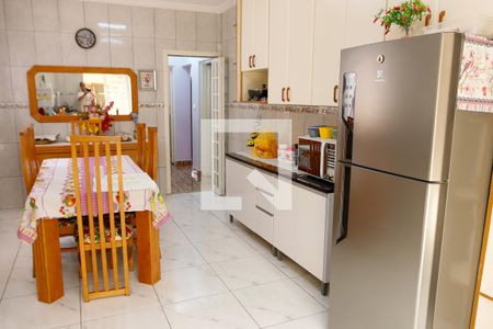 Casa à venda com 227m², 3 quartos e 4 vagas Casa à venda com 227m², 3 quartos e 4 vagasCozinha