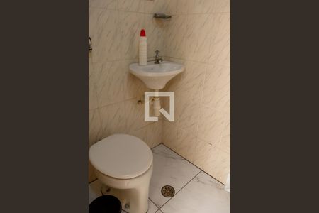 Casa à venda com 227m², 3 quartos e 4 vagas Casa à venda com 227m², 3 quartos e 4 vagasLavabo