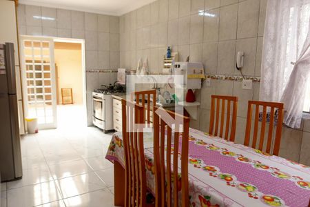 Casa à venda com 227m², 3 quartos e 4 vagas Casa à venda com 227m², 3 quartos e 4 vagasCozinha