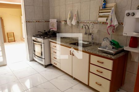 Casa à venda com 227m², 3 quartos e 4 vagas Casa à venda com 227m², 3 quartos e 4 vagasCozinha
