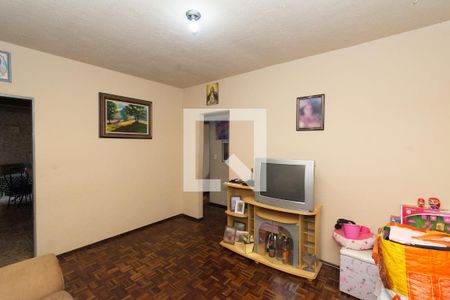Sala de casa à venda com 3 quartos, 120m² em Monte Castelo, Contagem