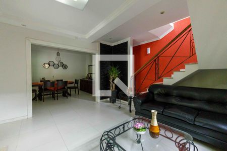 Sala de casa para alugar com 4 quartos, 180m² em Vargem Grande, Rio de Janeiro