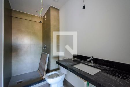 Banheiro de kitnet/studio para alugar com 0 quarto, 48m² em Teresópolis, Porto Alegre