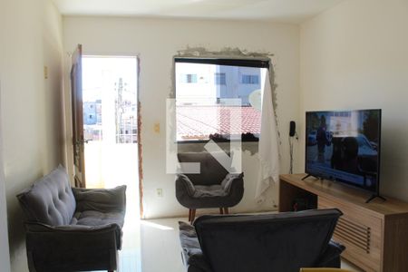 Sala de casa de condomínio para alugar com 2 quartos, 85m² em Cabula Vi, Salvador