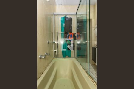 Apartamento à venda com 200m², 3 quartos e 4 vagasBanheiro da Suíte 1