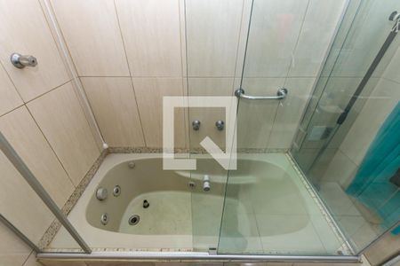 Apartamento à venda com 200m², 3 quartos e 4 vagasBanheiro da Suíte 1