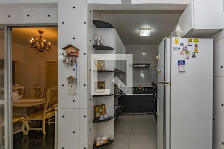 Apartamento à venda com 200m², 3 quartos e 4 vagasCozinha