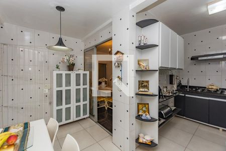 Apartamento à venda com 200m², 3 quartos e 4 vagasCozinha