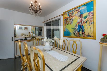 Apartamento à venda com 200m², 3 quartos e 4 vagasSala 2