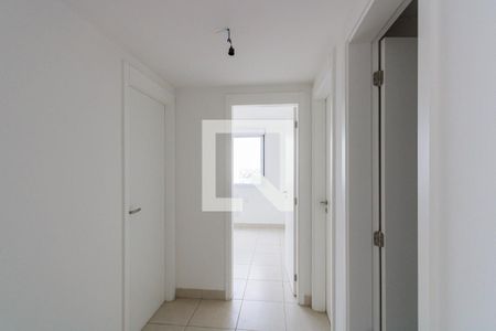 Corredor de apartamento à venda com 3 quartos, 70m² em Anil, Rio de Janeiro