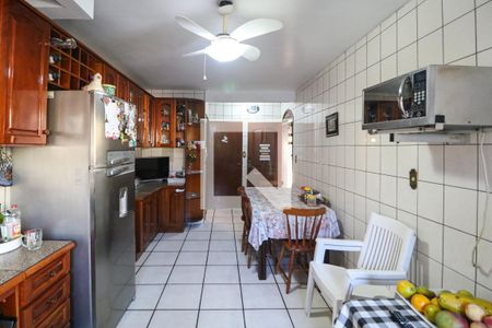 Casa à venda com 400m², 6 quartos e 10 vagasCozinha