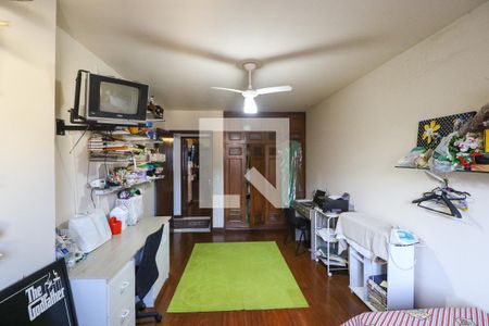 Casa à venda com 400m², 6 quartos e 10 vagasQuarto 4