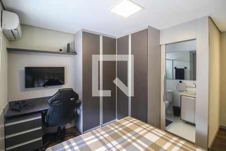 Casa à venda com 216m², 3 quartos e 10 vagasSuíte 2