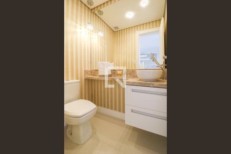 Casa à venda com 216m², 3 quartos e 10 vagasLavabo