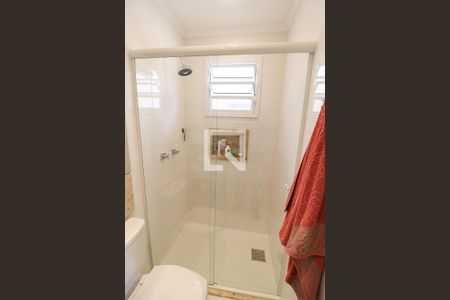 Casa à venda com 216m², 3 quartos e 10 vagasBanheiro da Suíte 1