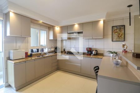 Casa à venda com 216m², 3 quartos e 10 vagasCozinha