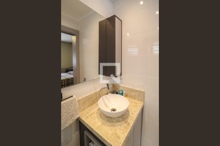 Casa à venda com 216m², 3 quartos e 10 vagasBanheiro da Suíte 2