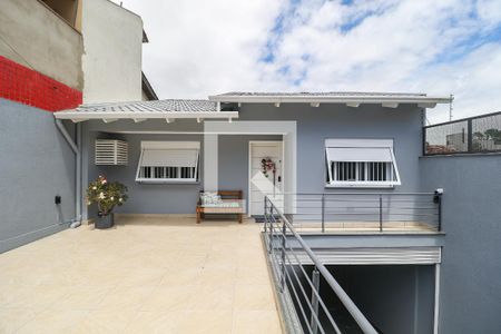 Casa à venda com 216m², 3 quartos e 10 vagasFachada