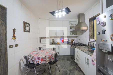 Casa à venda com 310m², 3 quartos e 3 vagasCozinha