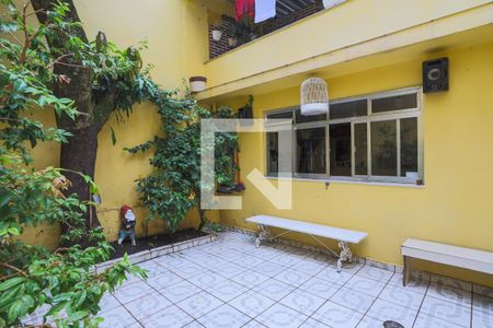 Casa à venda com 310m², 3 quartos e 3 vagasQuintal
