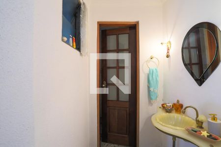 Casa à venda com 310m², 3 quartos e 3 vagasLavabo