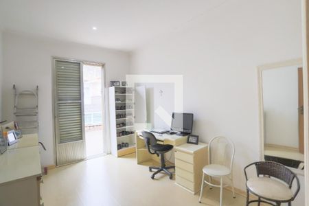 Casa à venda com 310m², 3 quartos e 3 vagasQuarto 3