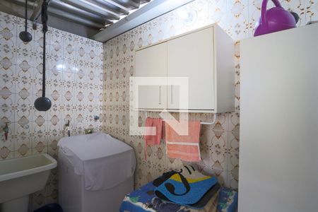 Casa à venda com 310m², 3 quartos e 3 vagasLavanderia