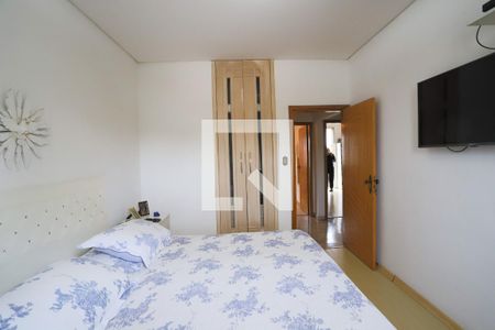 Casa à venda com 310m², 3 quartos e 3 vagasQuarto 2