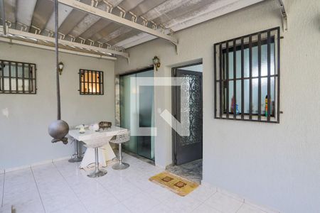 Casa à venda com 310m², 3 quartos e 3 vagasVaranda