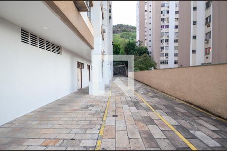 Apartamento à venda com 65m², 2 quartos e 1 vagaÁrea comum - Playground